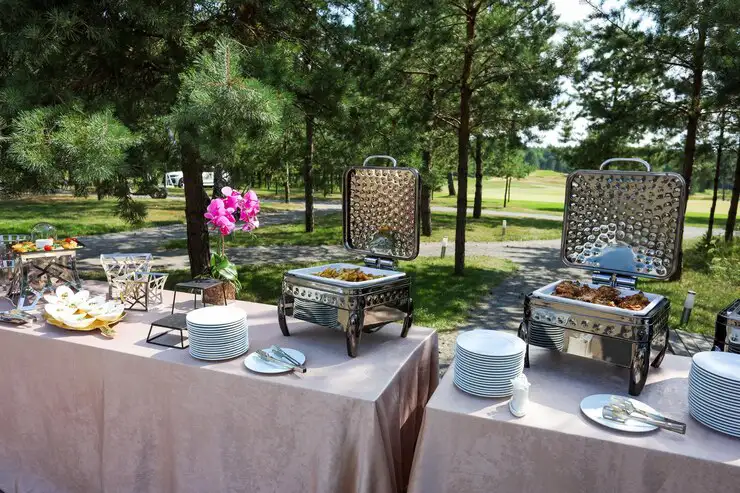 empty-chairs-table-by-potted-plants-yard_1048944-11002624 (1)
